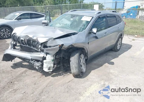 2015 Jeep Cherokee Latitude z USA, uszkodzony, nr VIN 1C4PJLCB3FW655852